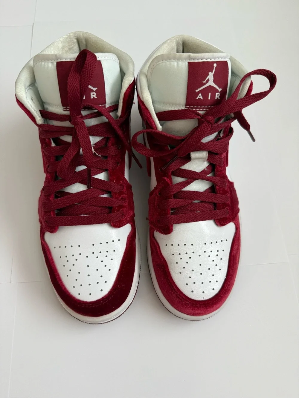 Nike Air Jordan 1 Mid SE Velvet Women’s Size 6.5
